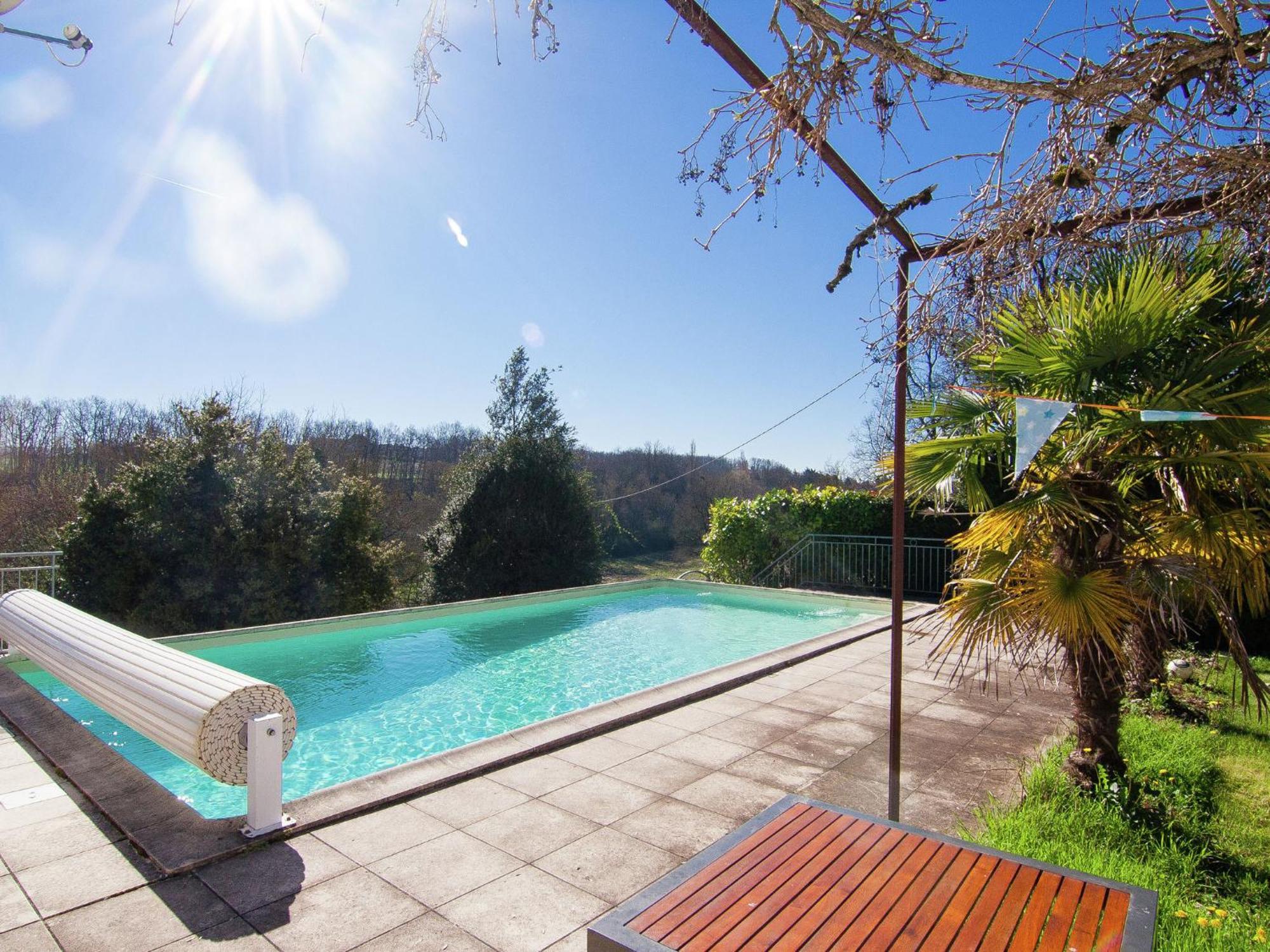 Villa Warm Mansion With Swimming Pool In Sigoul S Pomport Exterior foto