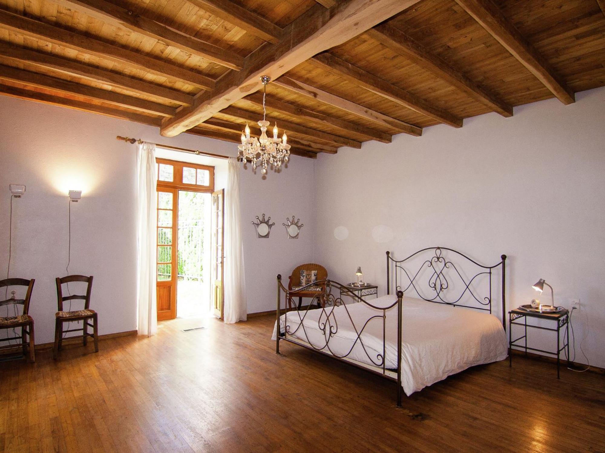 Villa Warm Mansion With Swimming Pool In Sigoul S Pomport Exterior foto