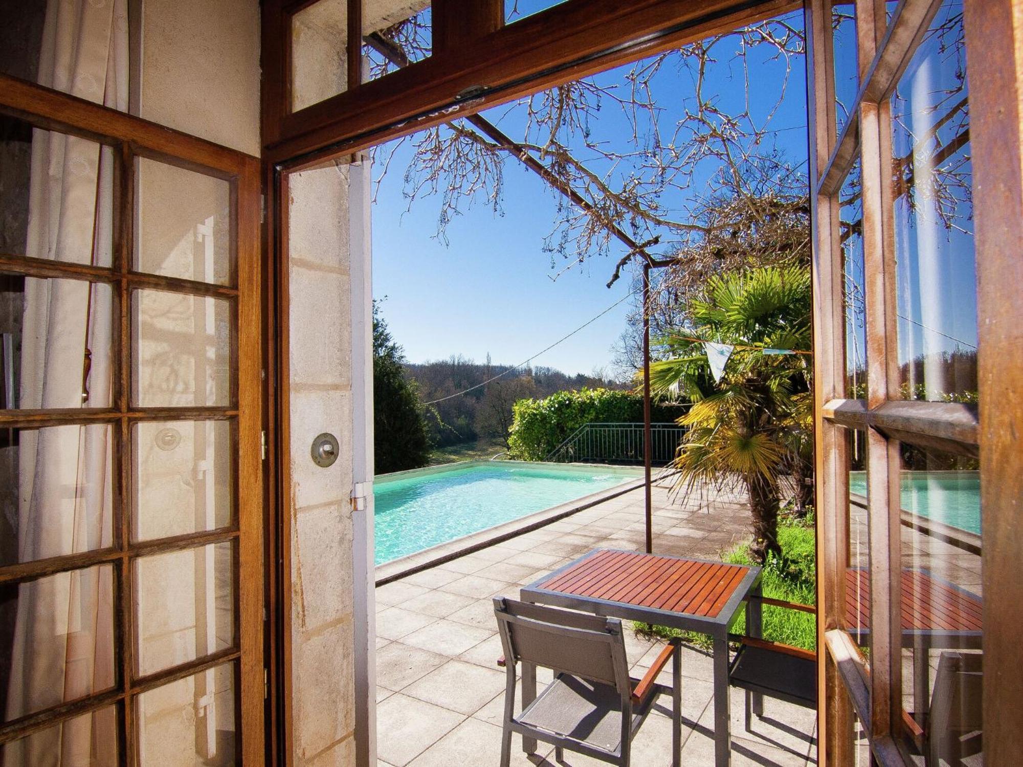 Villa Warm Mansion With Swimming Pool In Sigoul S Pomport Exterior foto